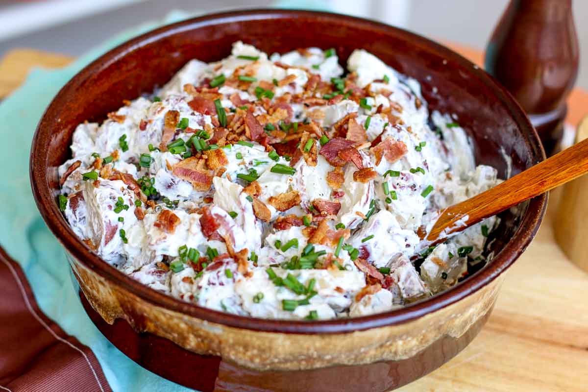potato salad ranch dressing sour cream Bacon, Ranch, and Sour Cream Potato Salad Recipe